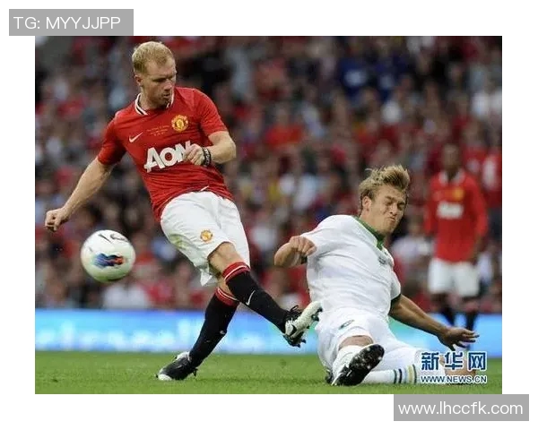 课本中的足球传奇人物与他们的辉煌成就分析